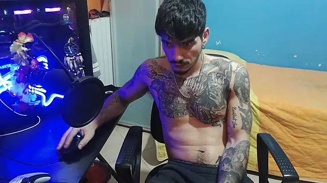 Badboyi1997 online show from October 2025 12:32:01 AM