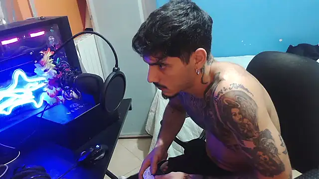 Badboyi1997 online show from October 2025 12:00:01 AM