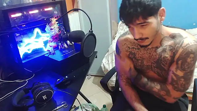 Badboyi1997 online show from October 2025 12:01:01 AM