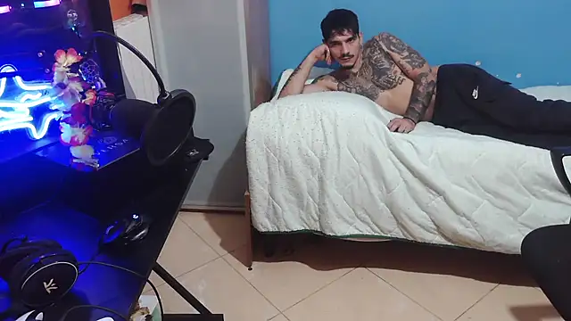 Badboyi1997 online show from October 2025 01:41:02 AM