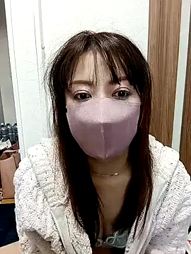 Snapshot of Mirika555 chatting on December 2024 04:37:01 AM Mirika555 online show from December 2024 04:37:01 AM