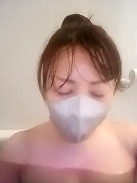 Snapshot of Mirika555 chatting on December 2024 04:59:02 PM Mirika555 online show from December 2024 04:59:02 PM