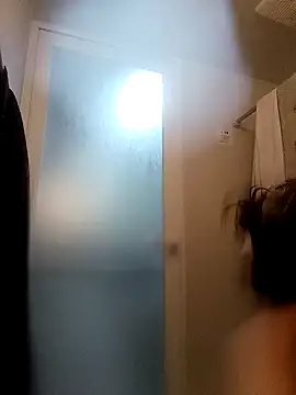 Snapshot of Mirika555 chatting on December 2024 10:09:02 PM Mirika555 online show from December 2024 10:09:02 PM