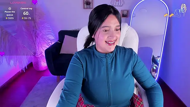 Pamela cheverry online show from December 2025 04:06:02 AM