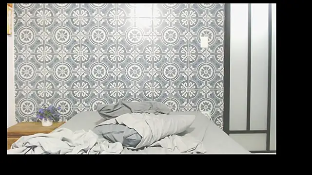 liadivina online show from October 2025 11:29:02 PM