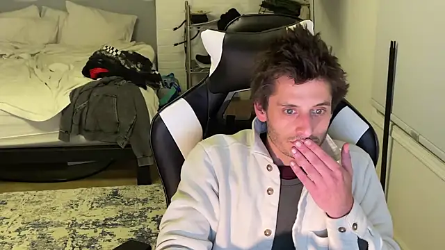 Snapshot of Dylansd chatting on December 2024 06:44:01 AM Dylansd online show from December 2024 06:44:01 AM