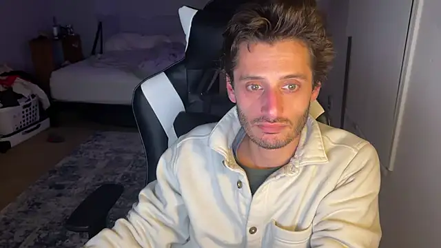 Snapshot of Dylansd chatting on December 2024 08:24:01 AM Dylansd online show from December 2024 08:24:01 AM