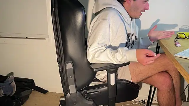 Snapshot of Dylansd chatting on December 2024 09:49:01 AM Dylansd online show from December 2024 09:49:01 AM