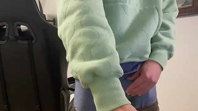 Snapshot of Dylansd chatting on January 2025 04:55:01 AM Dylansd online show from January 2025 04:55:01 AM