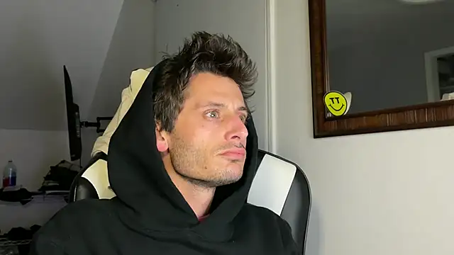 Snapshot of Dylansd chatting on December 2024 07:13:02 AM Dylansd online show from December 2024 07:13:02 AM