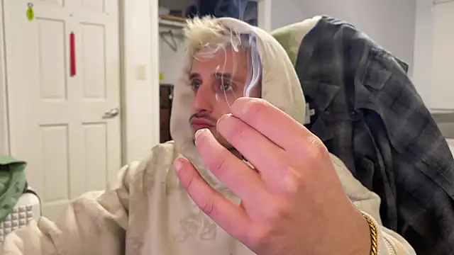 Snapshot of Dylansd chatting on January 2025 05:54:01 AM Dylansd online show from January 2025 05:54:01 AM