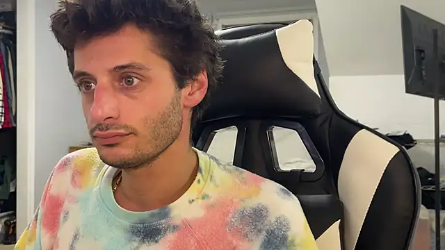 Snapshot of Dylansd chatting on December 2024 01:36:02 AM Dylansd online show from December 2024 01:36:02 AM