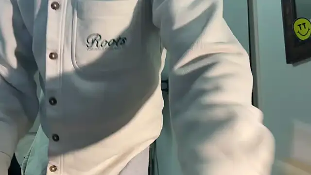 Snapshot of Dylansd chatting on December 2024 01:31:02 AM Dylansd online show from December 2024 01:31:02 AM