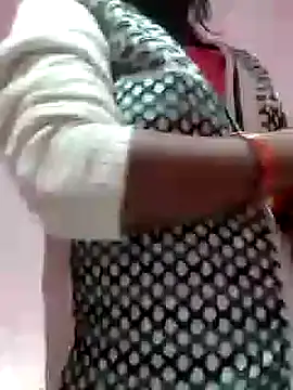 Snapshot of riya_houswife chatting on December 2024 07:44:01 AM riya houswife online show from December 2024 07:44:01 AM