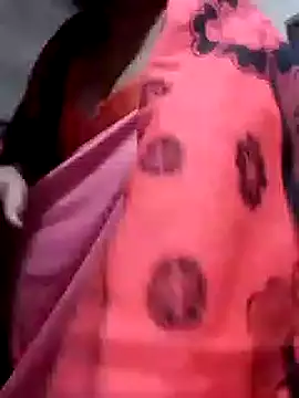 Snapshot of riya_houswife chatting on December 2024 01:11:01 PM riya houswife online show from December 2024 01:11:01 PM