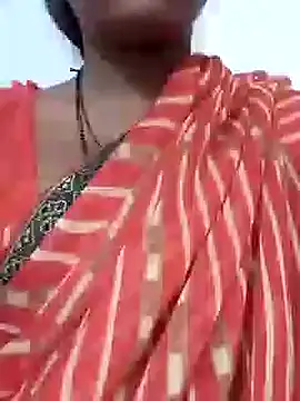 Snapshot of riya_houswife chatting on December 2024 10:17:02 AM riya houswife online show from December 2024 10:17:02 AM