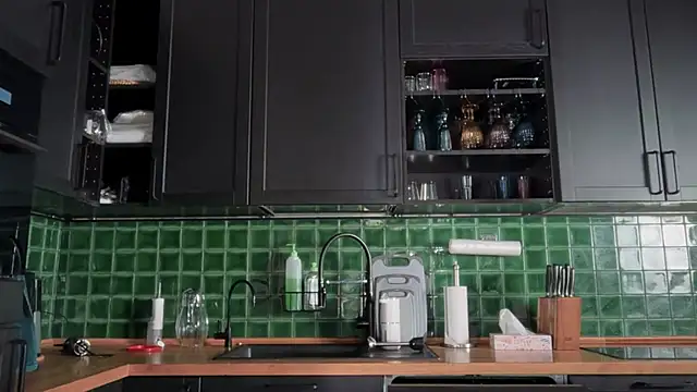 Snapshot of solar_bella chatting on February 2026 04:34:02 AM solar bella online show from February 2026 04:34:02 AM