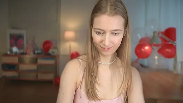 Snapshot of solar_bella chatting on February 2025 02:21:01 PM solar bella online show from February 2025 02:21:01 PM