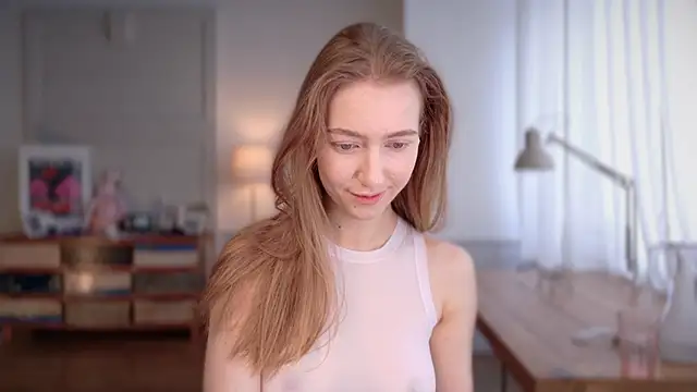 Snapshot of solar_bella chatting on March 2025 07:47:01 AM solar bella online show from March 2025 07:47:01 AM