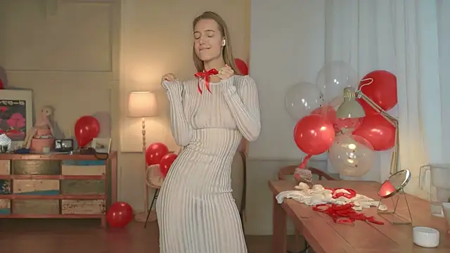 Snapshot of solar_bella chatting on February 2025 03:05:01 PM solar bella online show from February 2025 03:05:01 PM