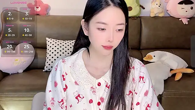 Yilin1999 online show from February 2025 08:21:02 AM