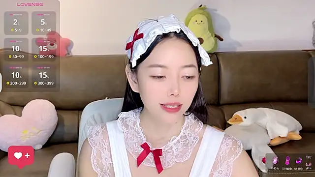 Yilin1999 online show from February 2025 05:05:02 PM