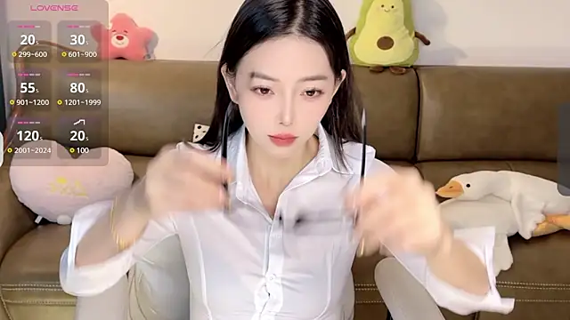 Yilin1999 online show from February 2025 02:35:02 PM