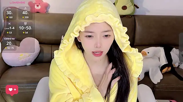 Yilin1999 online show from March 2025 07:23:02 AM