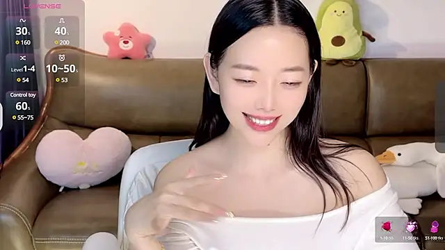 Yilin1999 online show from February 2025 03:38:01 PM
