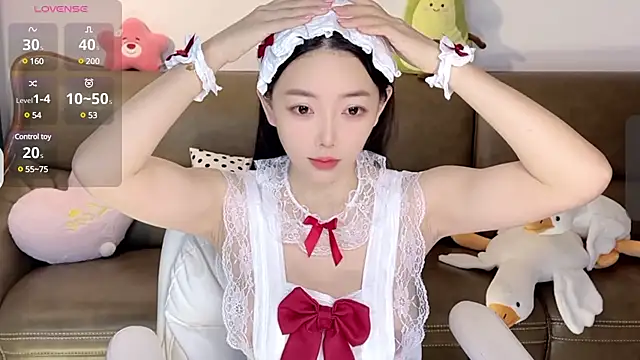 Yilin1999 online show from February 2025 09:26:02 PM