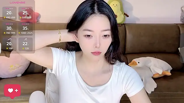 Yilin1999 online show from March 2025 04:13:01 AM