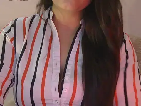Snapshot of diva-22 chatting on June 2026 11:27:01 AM diva-22 online show from June 2026 11:27:01 AM