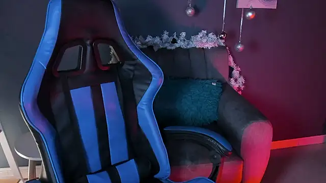 Cami  Smiith online show from December 2024 06:20:01 AM