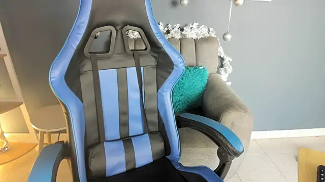 Cami  Smiith online show from December 2024 04:34:01 PM