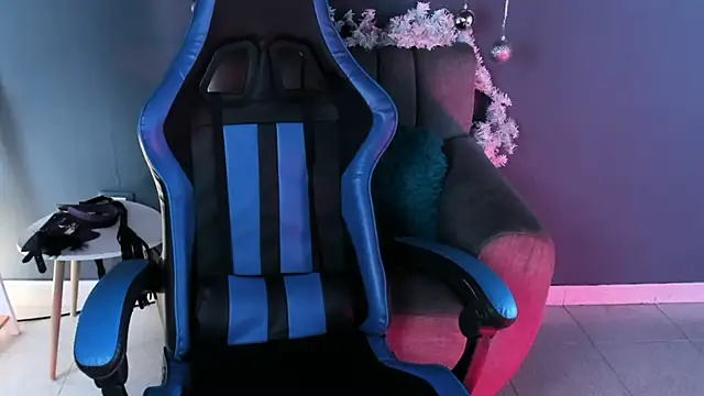 Cami  Smiith online show from December 2024 02:28:02 PM