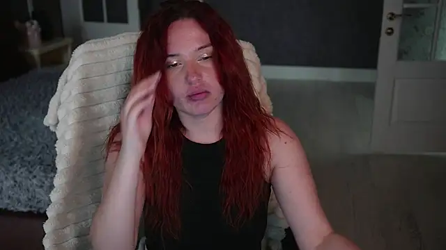 LisaElfy online show from April 2026 02:02:02 PM