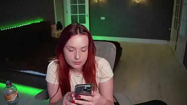 LisaElfy online show from April 2026 03:10:02 PM