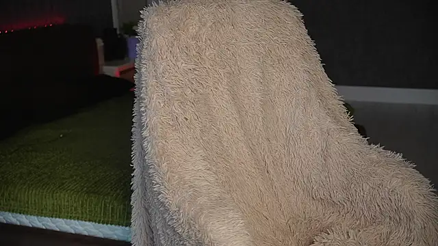 LisaElfy online show from March 2026 02:46:01 PM