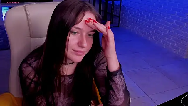 LisaElfy online show from March 2025 01:01:02 PM