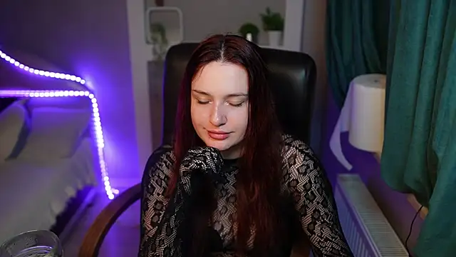 LisaElfy online show from February 2026 03:07:01 PM