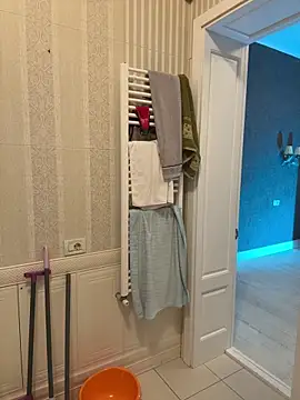 LisaElfy online show from March 2026 06:51:02 PM