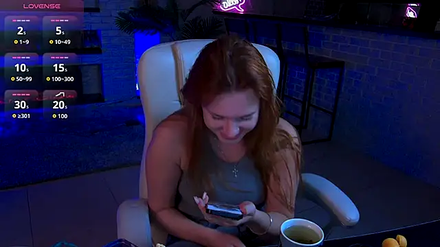 LisaElfy online show from September 2025 04:13:01 PM