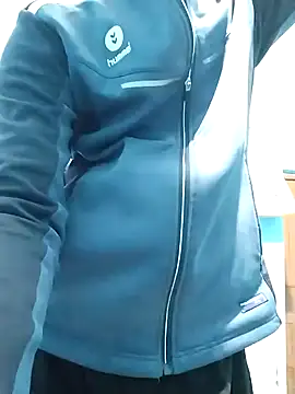 Snapshot of black_cobra70 chatting on December 2024 03:22:01 PM black cobra70 online show from December 2024 03:22:01 PM