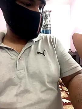 Snapshot of mickey_love chatting on October 2025 04:20:02 PM mickey love online show from October 2025 04:20:02 PM