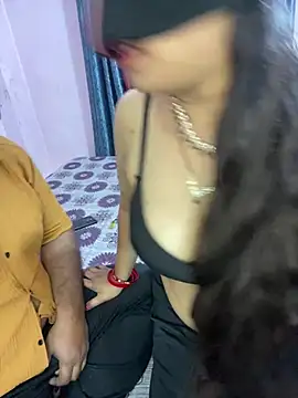 Snapshot of mickey_love chatting on February 2026 06:24:01 AM mickey love online show from February 2026 06:24:01 AM