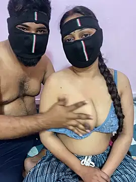 Snapshot of mickey_love chatting on February 2025 09:44:02 AM mickey love online show from February 2025 09:44:02 AM