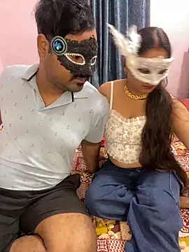 Snapshot of mickey_love chatting on November 2025 06:14:02 AM mickey love online show from November 2025 06:14:02 AM