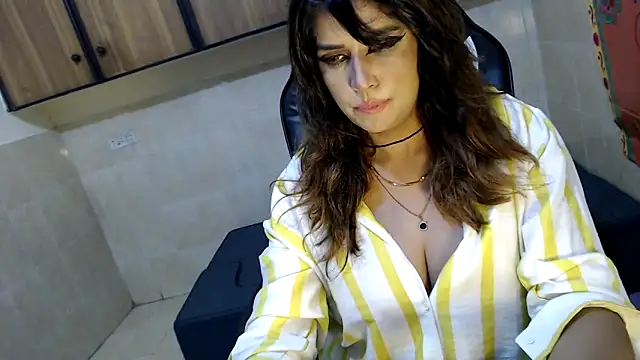 pareeti online show from March 2026 06:48:01 PM