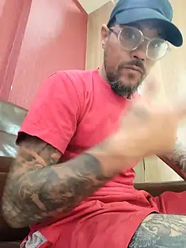 Snapshot of mileflav0r chatting on December 2024 10:21:01 AM mileflav0r online show from December 2024 10:21:01 AM