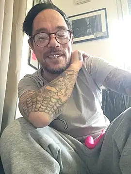 Snapshot of mileflav0r chatting on December 2025 11:31:01 AM mileflav0r online show from December 2025 11:31:01 AM